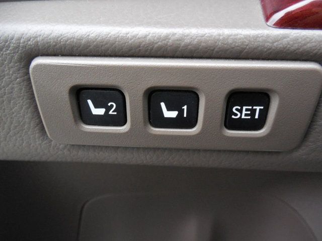 2010 Lexus GX 460 4WD w/Navigation - 17135913 - 23