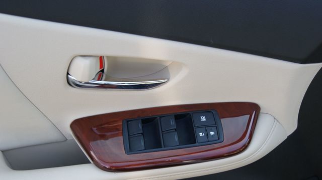 2010 Lexus HS 250h 3 MONTH WARRANTY , JUST SERVICED , VERY CLEAN INSIDE AND OUT  - 23032666 - 26