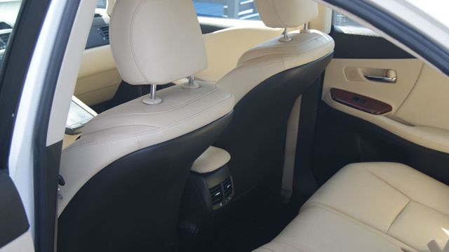 2010 Lexus HS 250h 3 MONTH WARRANTY , JUST SERVICED , VERY CLEAN INSIDE AND OUT  - 23032666 - 29
