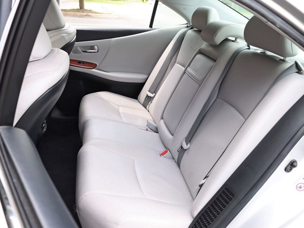 2010 Lexus HS 250h 4dr Sedan Hybrid - 22855556 - 16