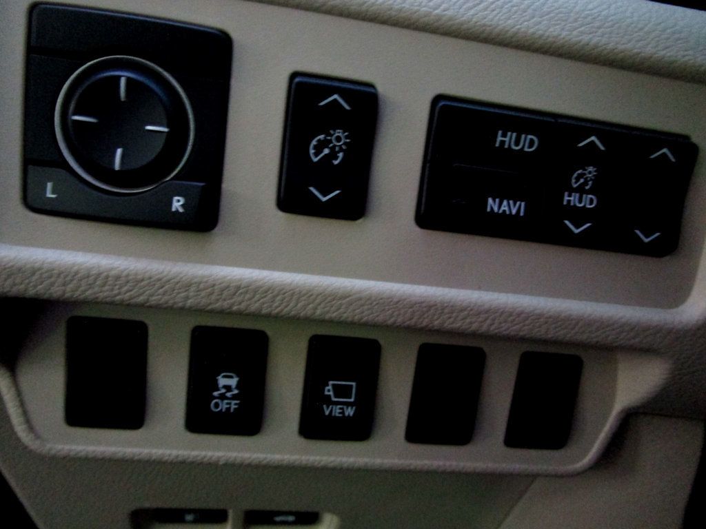 2010 Lexus HS 250h 4dr Sedan Hybrid Premium - 23078293 - 30