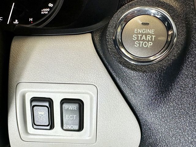 2010 Lexus IS 250 4dr Sport Sedan Automatic AWD - 23057880 - 27