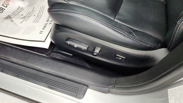 2010 Lexus IS 250 4dr Sport Sedan Automatic AWD - 22947937 - 11