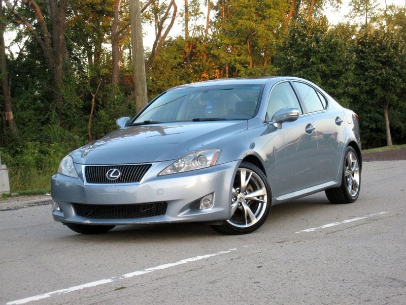 2010 Lexus IS 250 photo 3