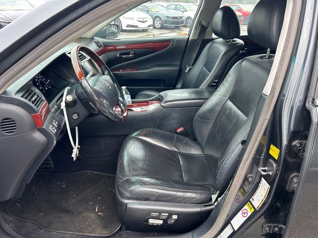 2010 Lexus LS 460 4dr Sedan AWD - 22968298 - 7