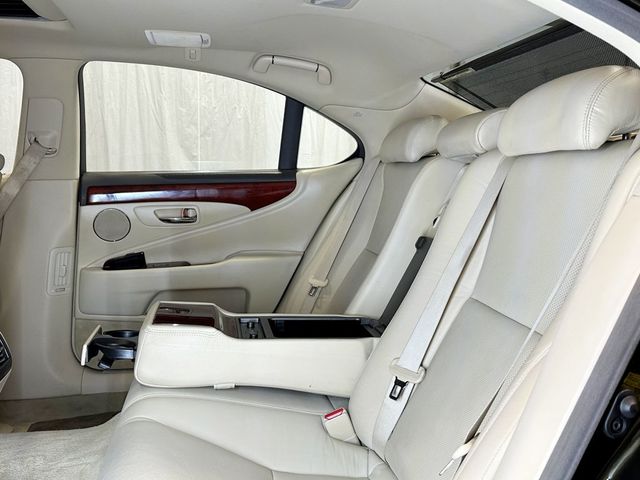 2010 Lexus LS 460 4dr Sedan AWD - 23065900 - 43