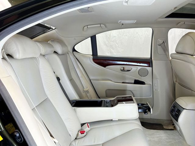 2010 Lexus LS 460 4dr Sedan AWD - 23065900 - 44