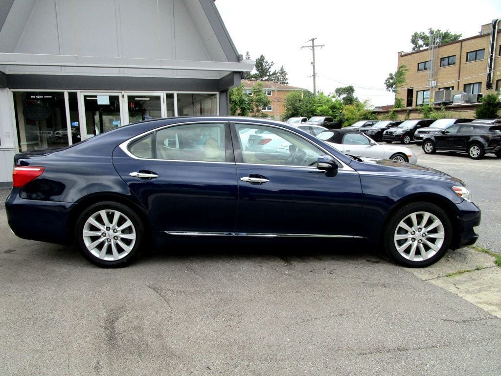 2010 Lexus LS 460 4dr Sedan AWD - 23063453 - 10