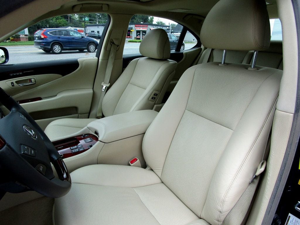 2010 Lexus LS 460 4dr Sedan AWD - 23063453 - 13