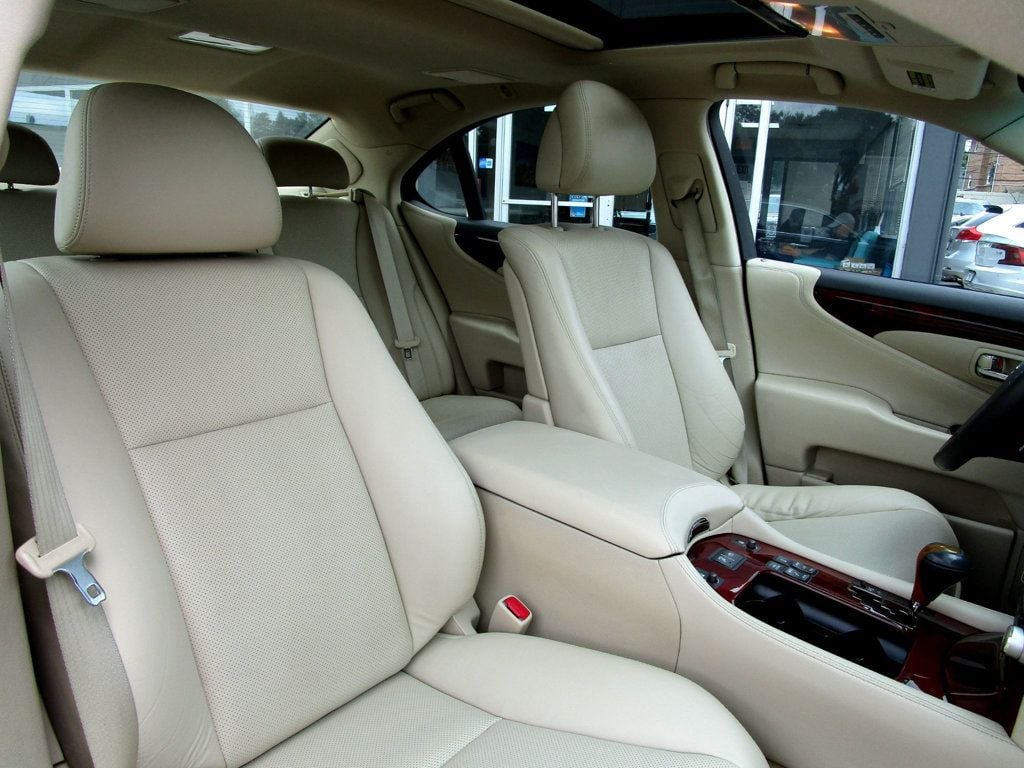 2010 Lexus LS 460 4dr Sedan AWD - 23063453 - 14