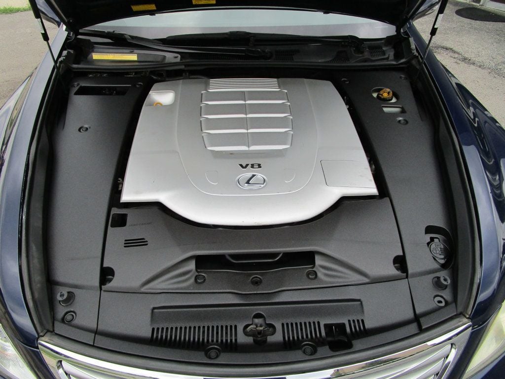 2010 Lexus LS 460 4dr Sedan AWD - 23063453 - 35