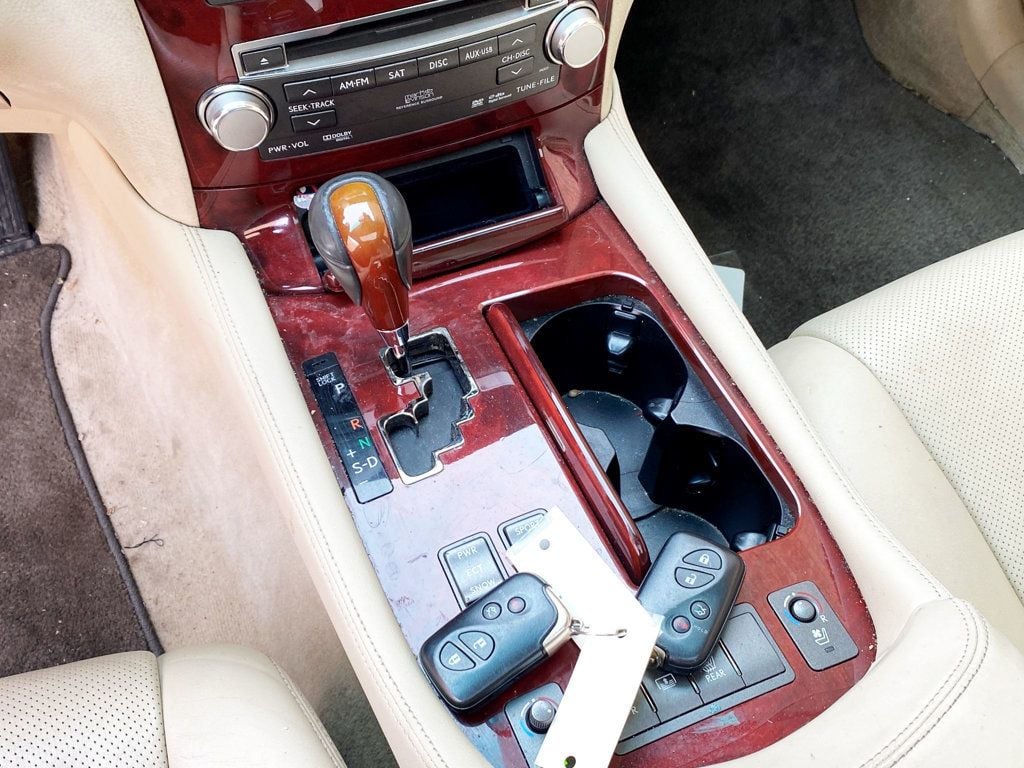 2010 Lexus LS 460 4dr Sedan L AWD - 22965611 - 11