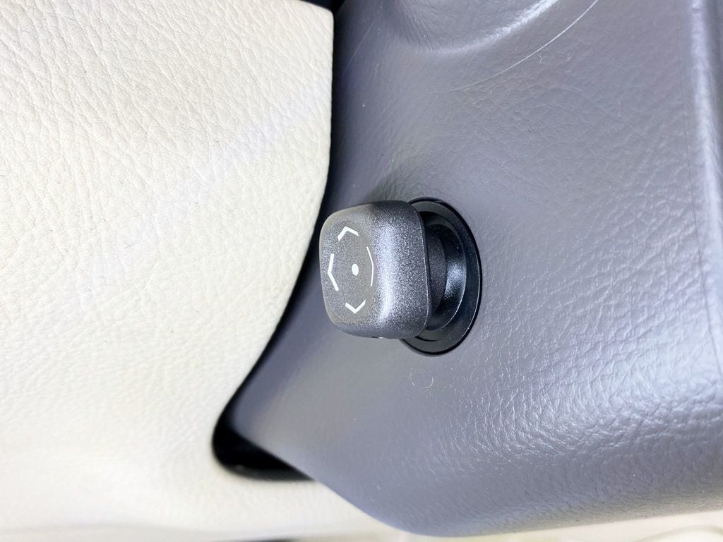 2010 Lexus LS 460 4dr Sedan L AWD - 22965611 - 26