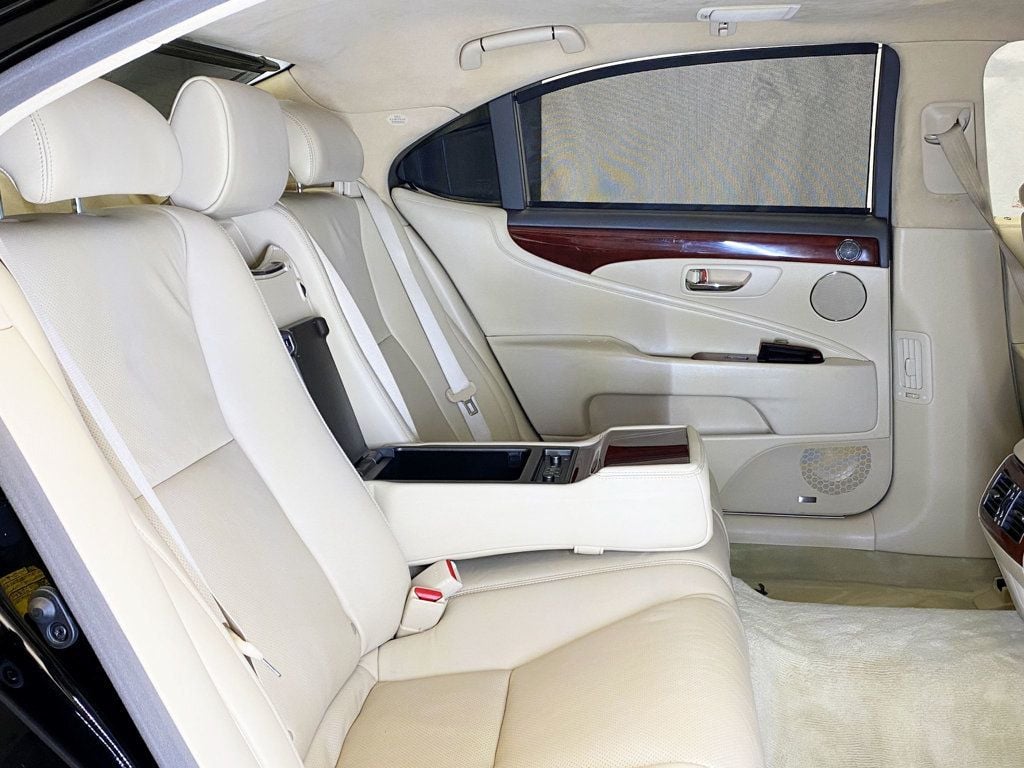 2010 Lexus LS 460 4dr Sedan L AWD - 22965611 - 52