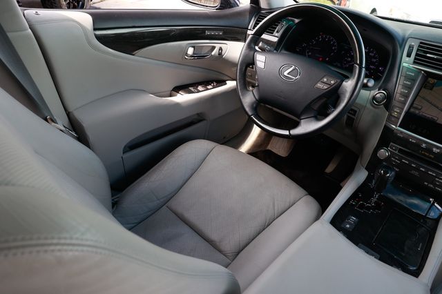 2010 Lexus LS 460 4dr Sedan RWD - 22912100 - 21