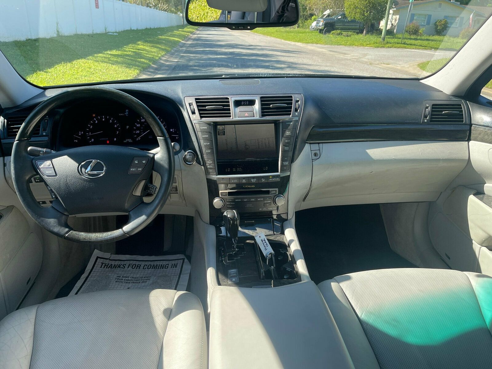 2010 Lexus LS 460 photo 6