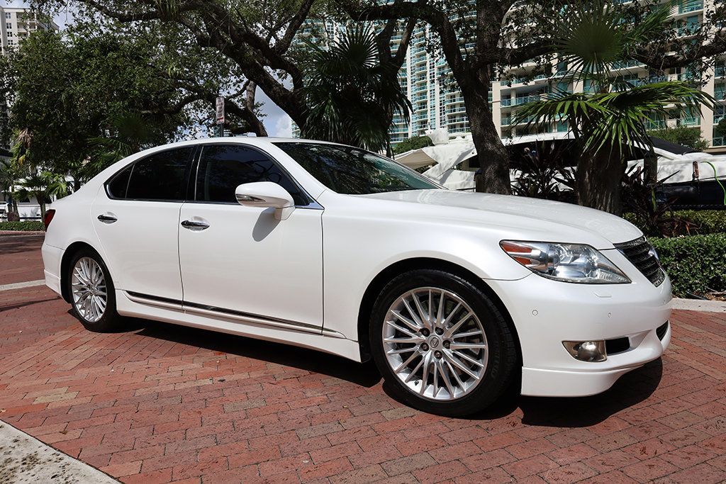 2010 Lexus LS 460 4dr Sedan RWD - 22908712 - 12