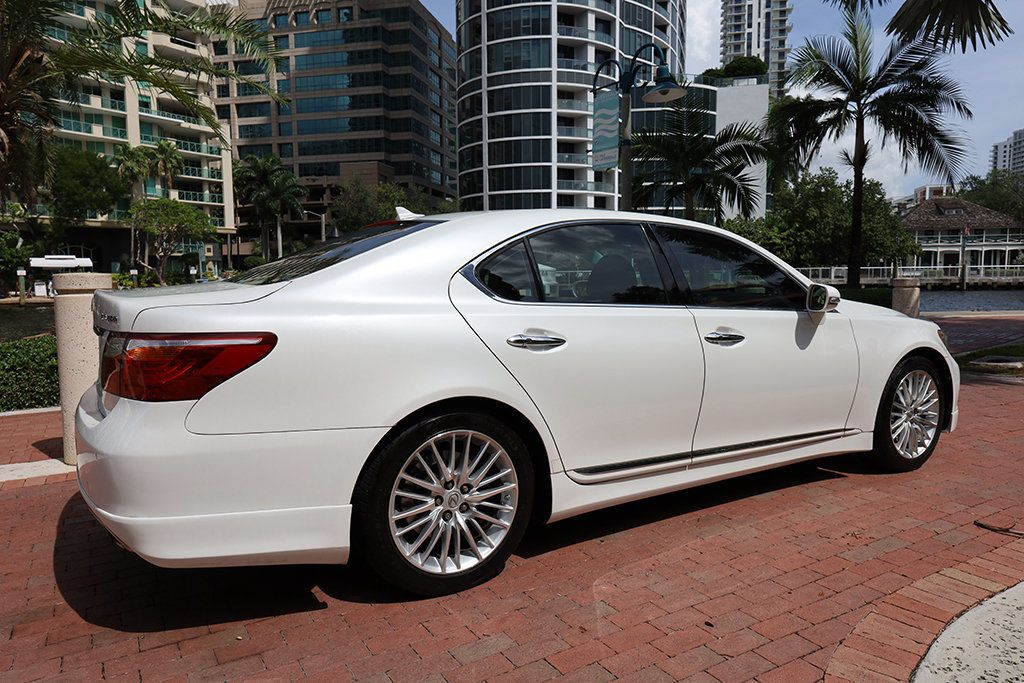 2010 Lexus LS 460 4dr Sedan RWD - 22908712 - 18