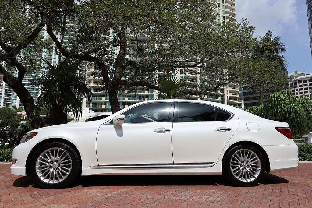 2010 Lexus LS 460 4dr Sedan RWD - 22908712 - 24
