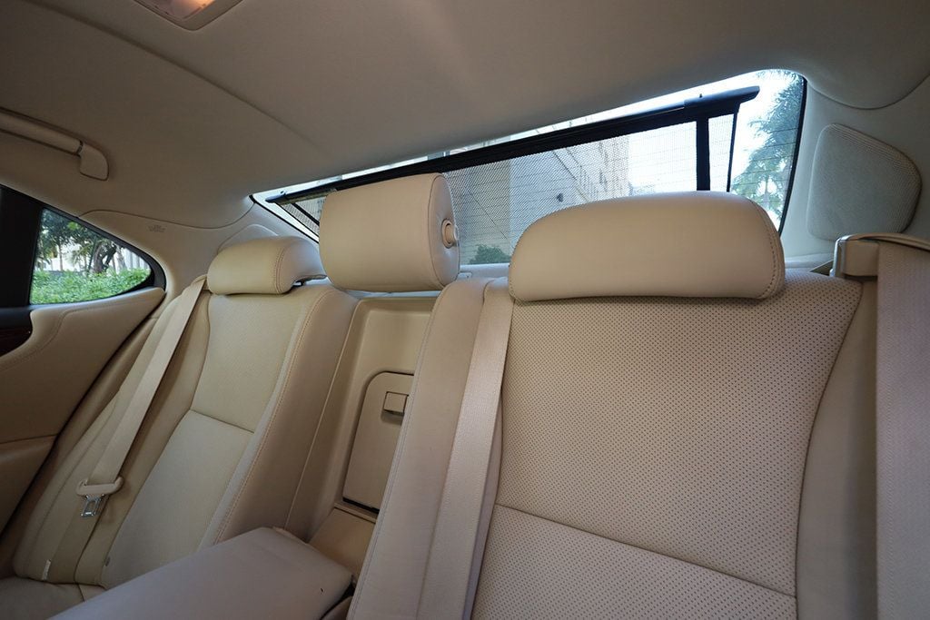 2010 Lexus LS 460 4dr Sedan RWD - 22936199 - 36