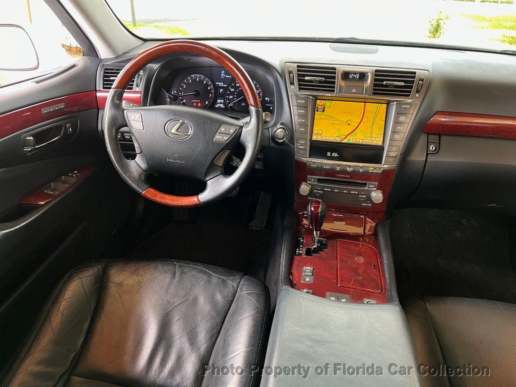 2010 Lexus LS 460 photo 8