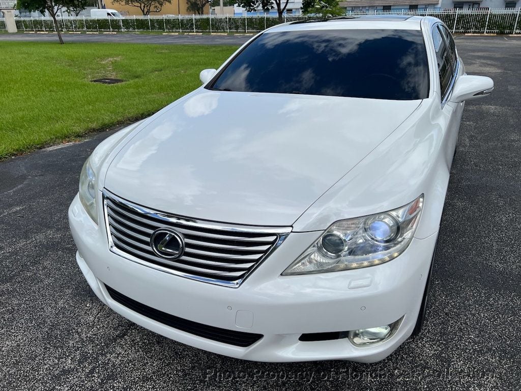 2010 Lexus LS 460 photo 13
