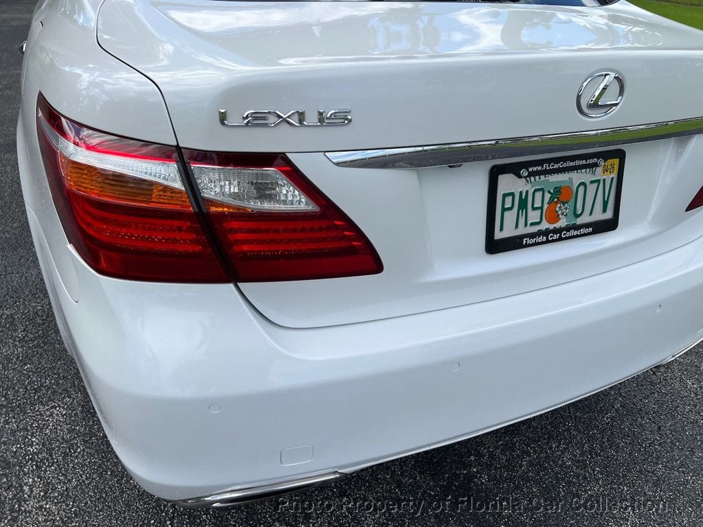 2010 Lexus LS 460 photo 18