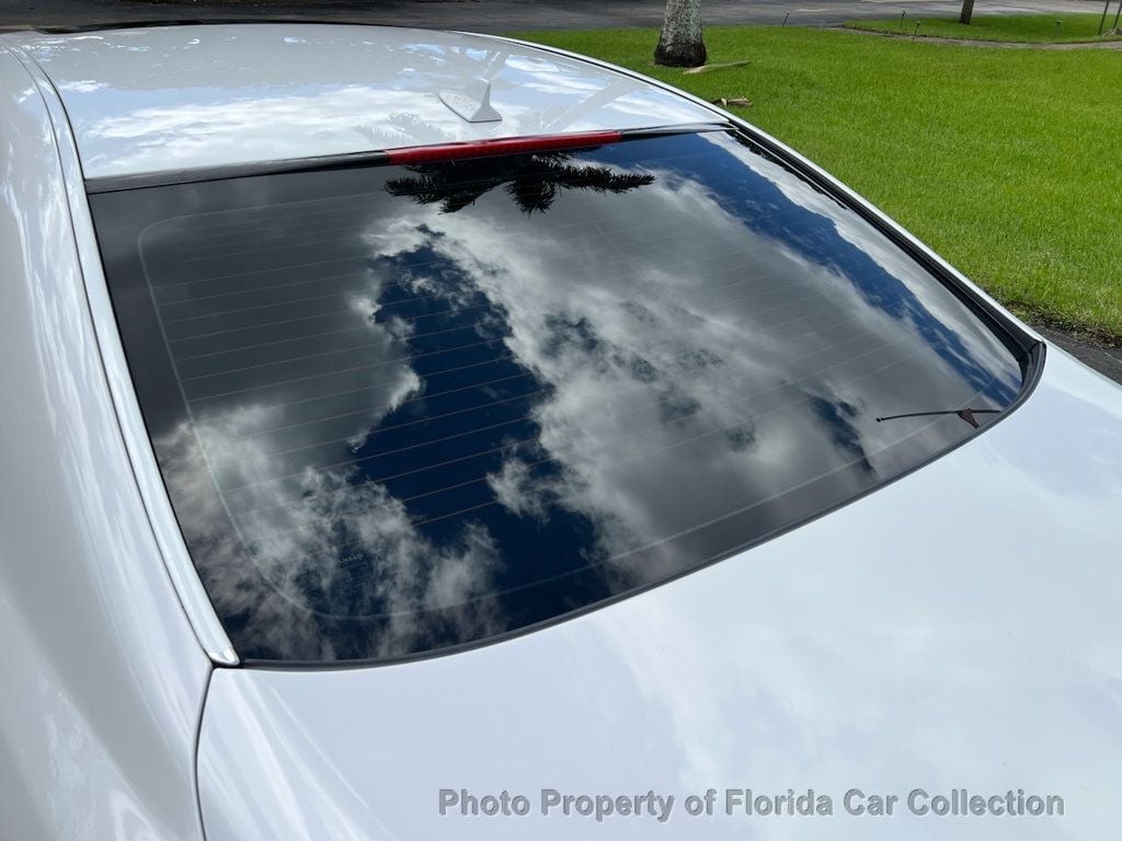 2010 Lexus LS 460 photo 21