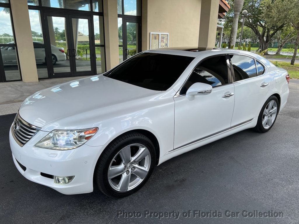 2010 Lexus LS 460 photo 26