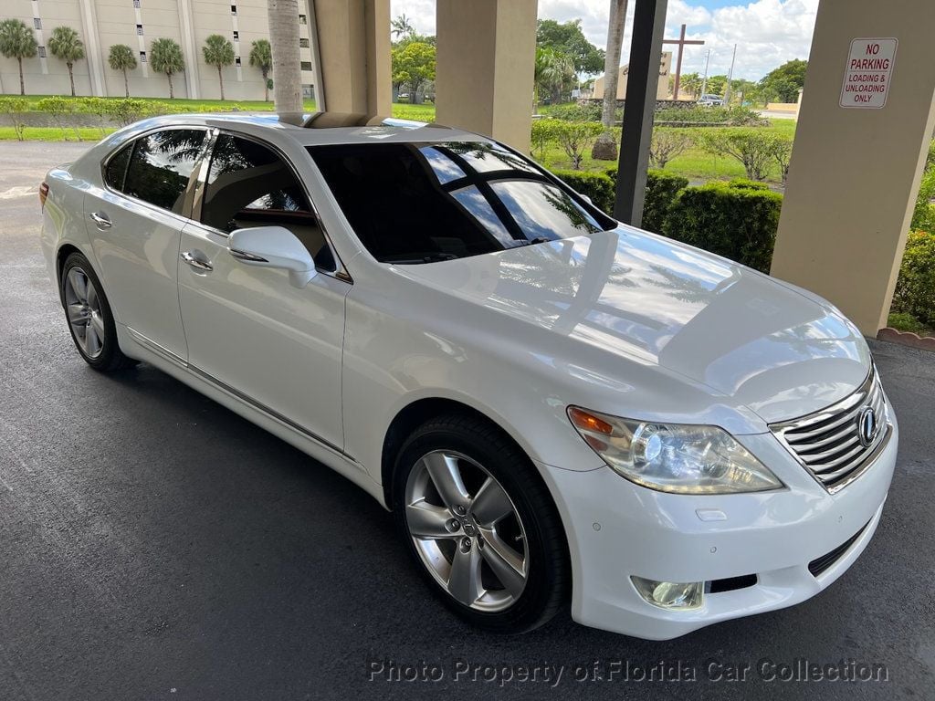 2010 Lexus LS 460 photo 27