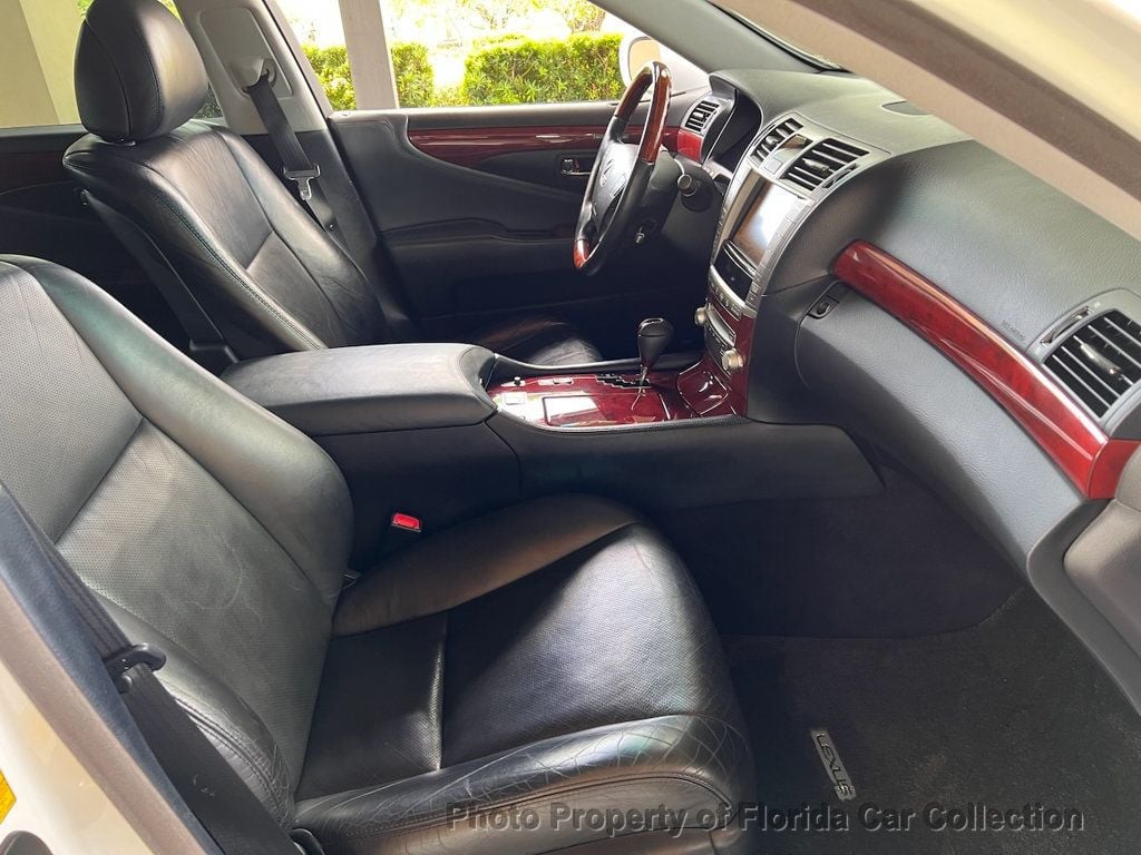 2010 Lexus LS 460 photo 39