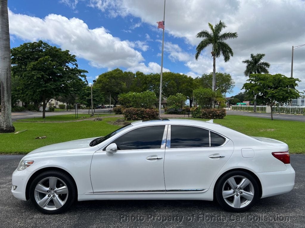 2010 Lexus LS 460 photo 2