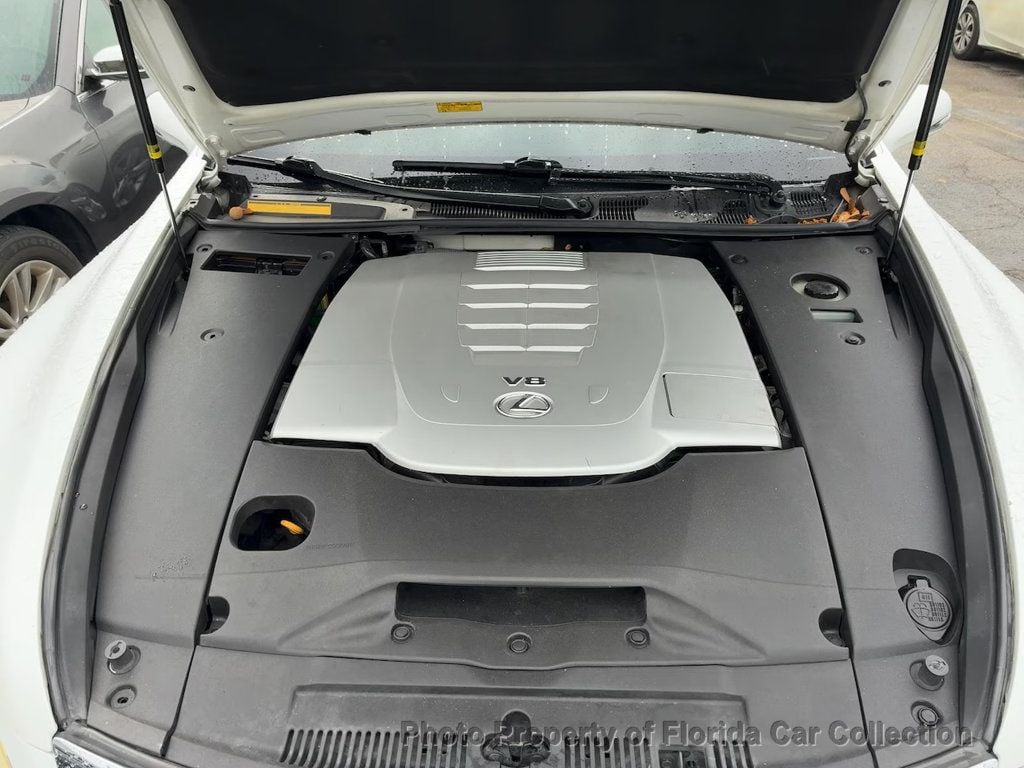 2010 Lexus LS 460 photo 16