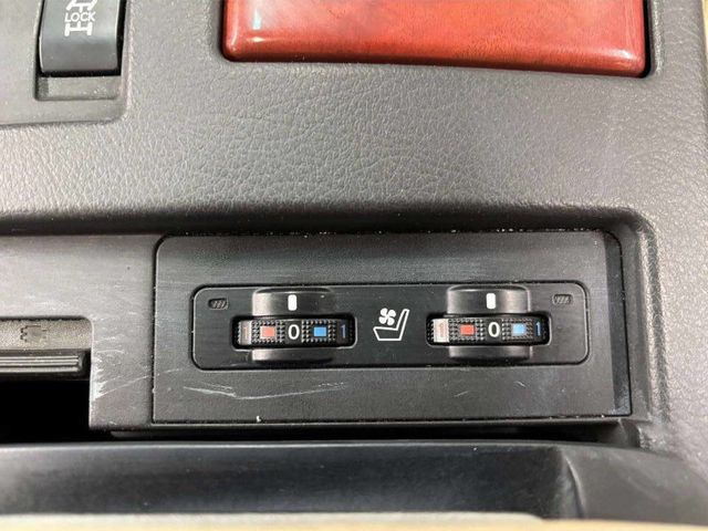 2010 Lexus RX 350 AWD 4dr - 22968385 - 38