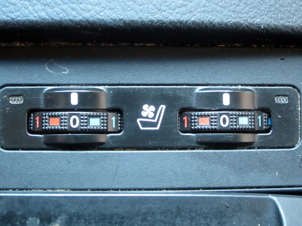 2010 Lexus RX 350 photo 11