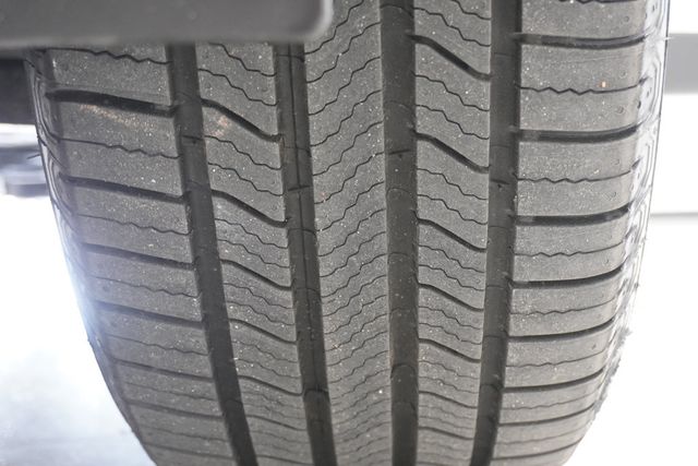 2010 Lexus RX 350 FWD 4dr - 22948275 - 27