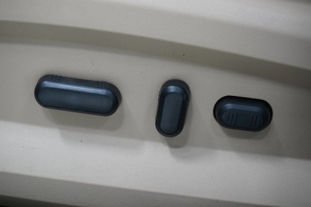 2010 Lincoln MKX FWD 4dr - 23031177 - 30