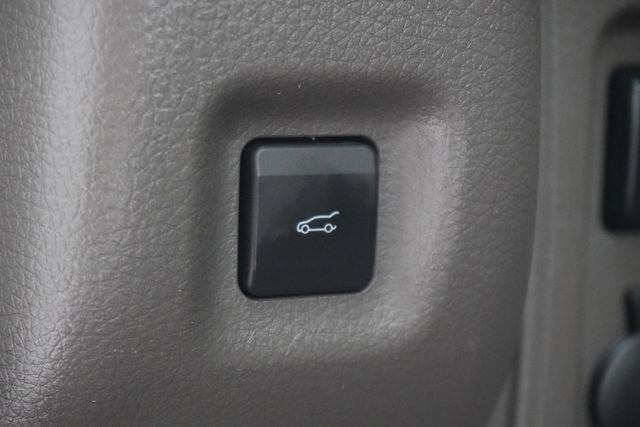 2010 Lincoln MKX FWD 4dr - 23031177 - 32