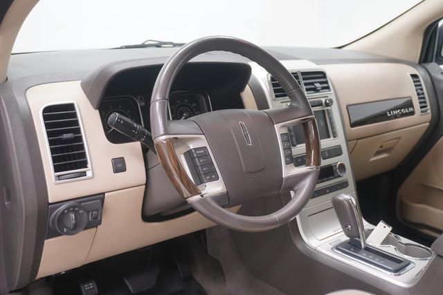 2010 Lincoln MKX FWD 4dr - 23031177 - 7