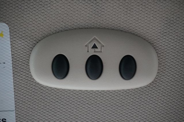 2010 Lincoln MKZ 4dr Sedan FWD - 22987706 - 23