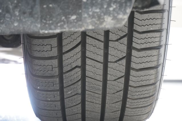 2010 Lincoln MKZ 4dr Sedan FWD - 22987706 - 27