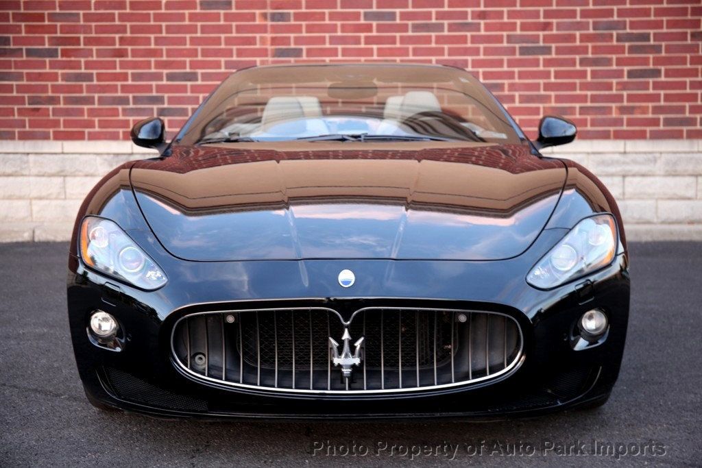 2010 Maserati Granturismo S Automatic photo 15