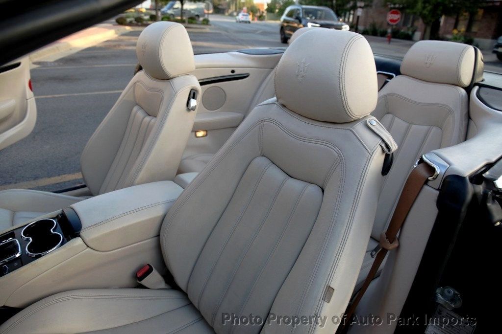 2010 Maserati Granturismo S Automatic photo 27