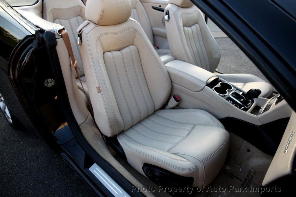 2010 Maserati Granturismo S Automatic photo 30