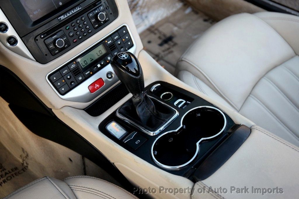 2010 Maserati Granturismo S Automatic photo 36