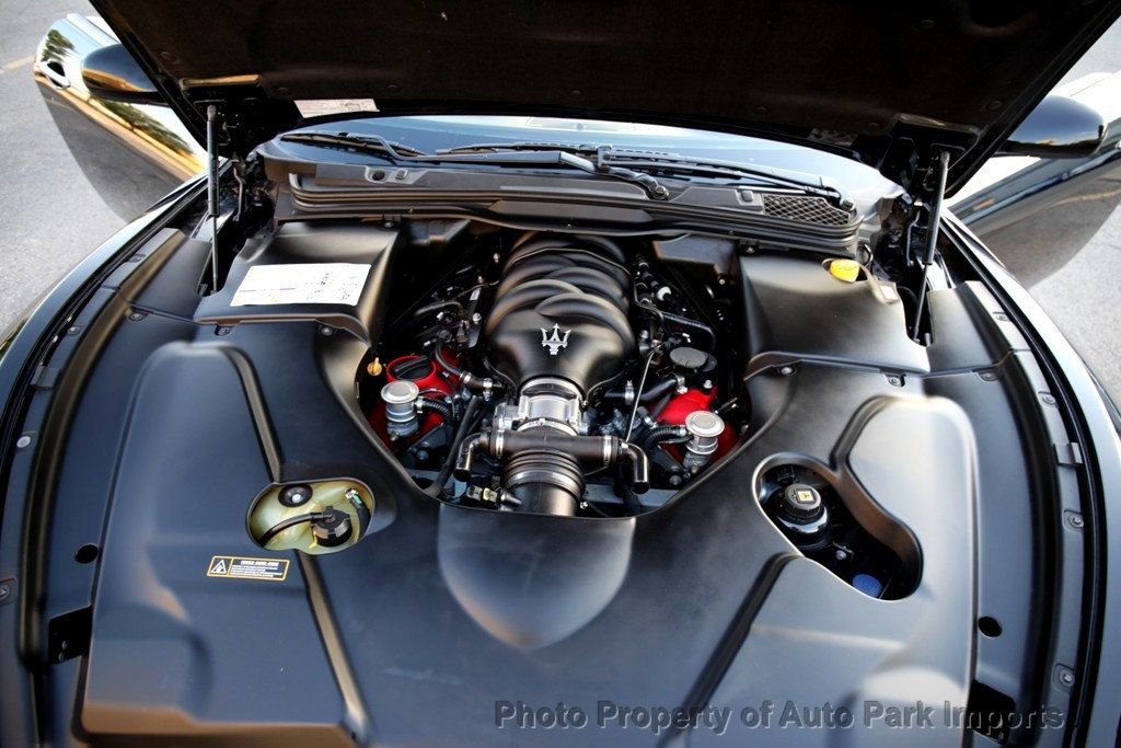2010 Maserati Granturismo S Automatic photo 40