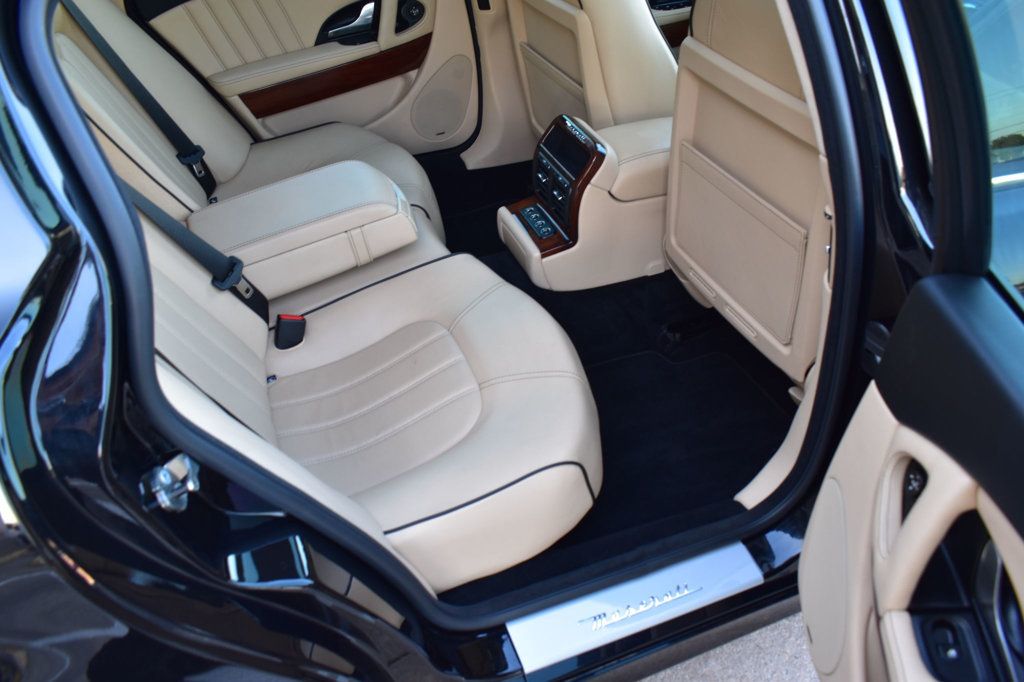 2010 Maserati Quattroporte 4dr Sedan - 23095295 - 24