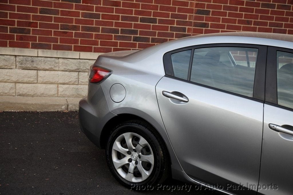 2010 Mazda Mazda3 Sedan i Sport photo 10