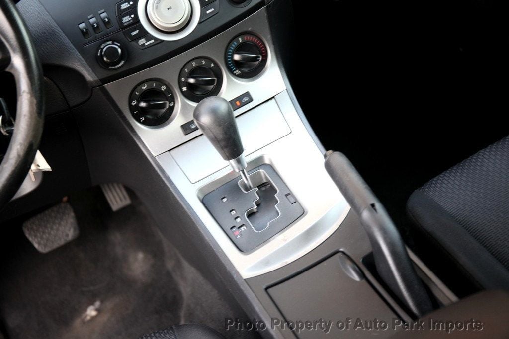 2010 Mazda Mazda3 Sedan i Sport photo 32