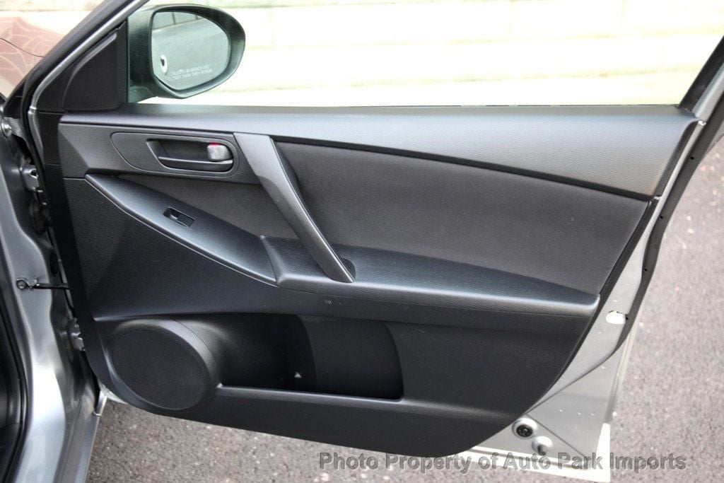 2010 Mazda Mazda3 Sedan i Sport photo 37